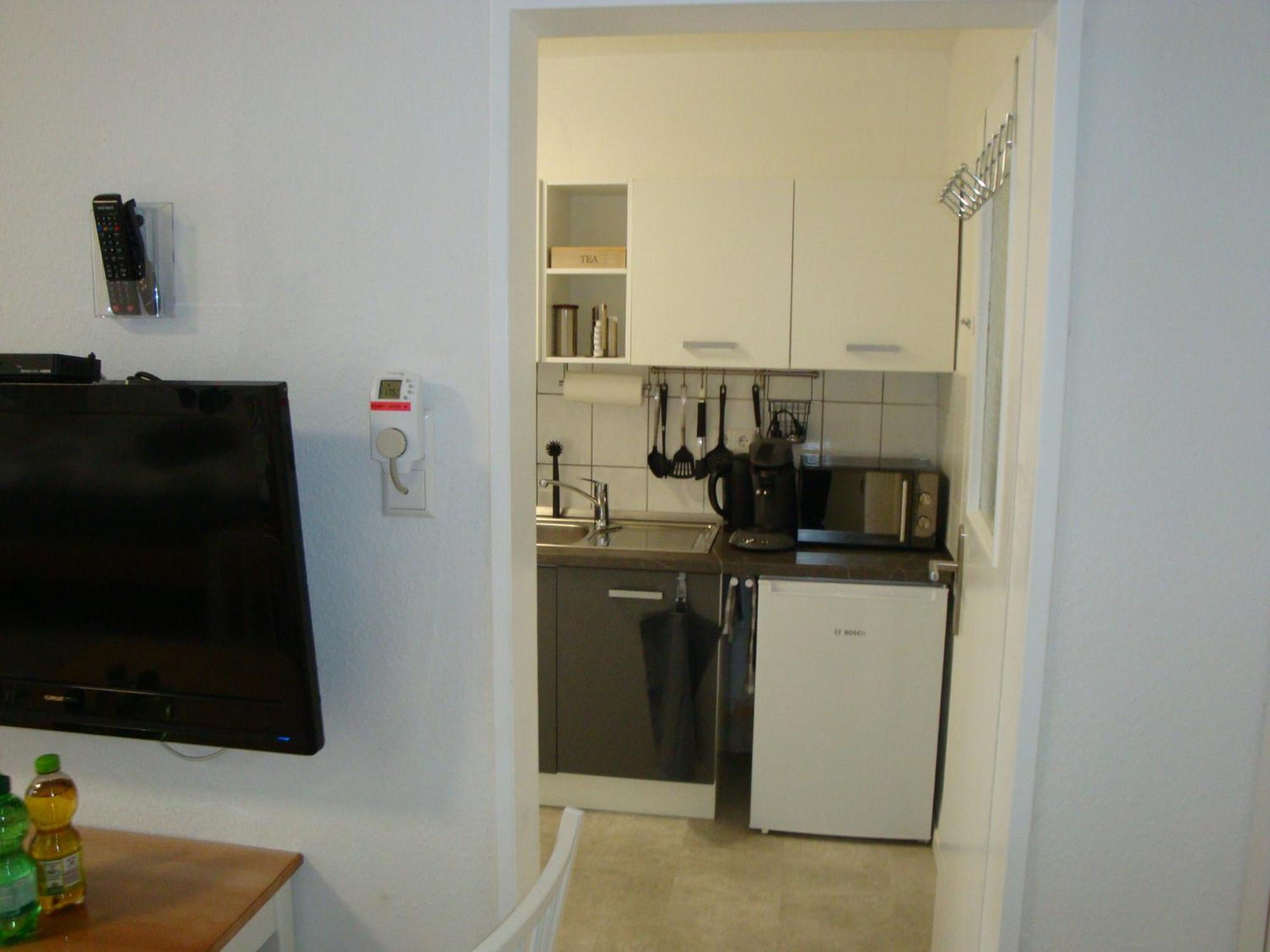 Cenet 1 Zimmer Apartment Зиндельфинген Экстерьер фото